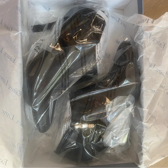 Sweet Little Ankle Booties in Leather and Suede - Picture 7 of 8